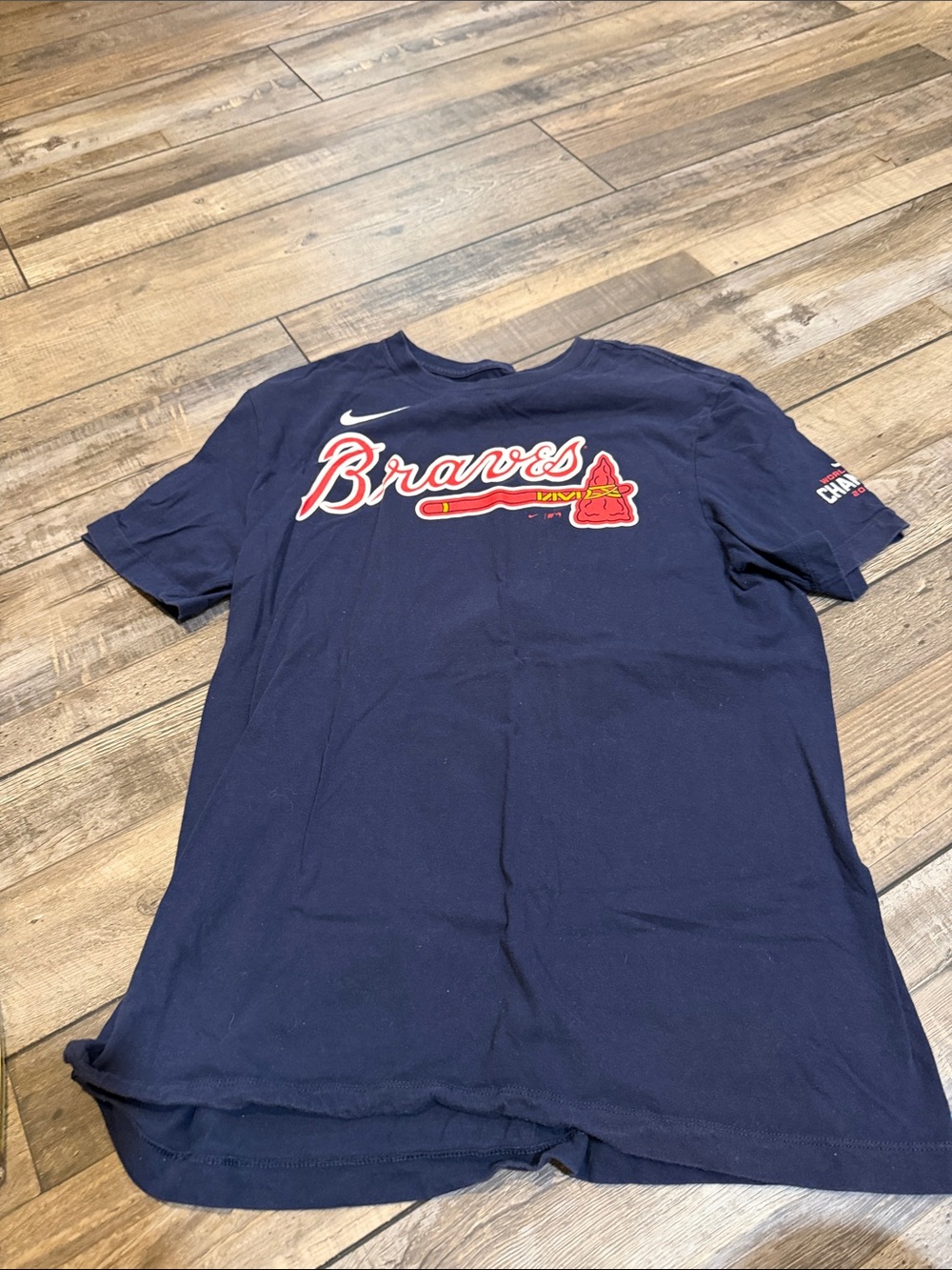 Nike Navy Braves Graphic Tee Size Adukt M